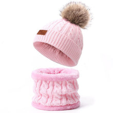 Load image into Gallery viewer, Two pieces Hat Scarf Set