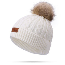 Load image into Gallery viewer, Two pieces Hat Scarf Set