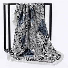 Load image into Gallery viewer, Luxury scarf