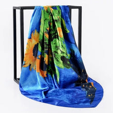 Load image into Gallery viewer, Luxury scarf