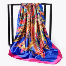 Load image into Gallery viewer, Luxury scarf