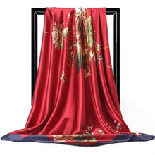 Load image into Gallery viewer, Luxury scarf