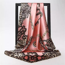 Load image into Gallery viewer, Luxury scarf