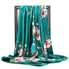 Load image into Gallery viewer, Woman scarf