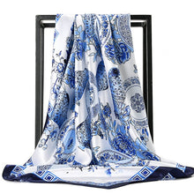 Load image into Gallery viewer, Woman scarf