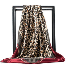 Load image into Gallery viewer, Woman scarf