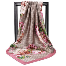 Load image into Gallery viewer, Woman scarf