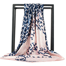 Load image into Gallery viewer, Woman scarf