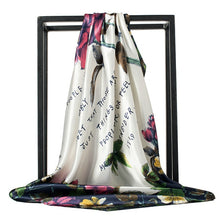 Load image into Gallery viewer, Woman scarf